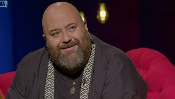 Somer Şef genç oyuncuyu öperken yakalandı - Resim: 5